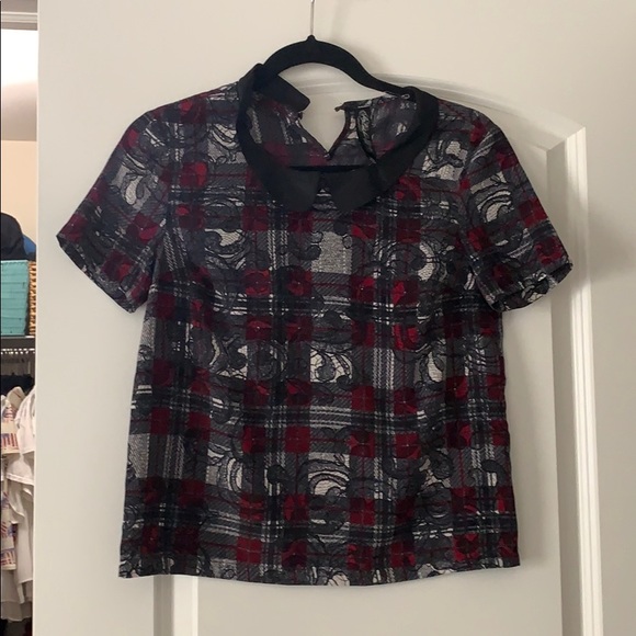 Silky design top - Picture 1 of 3